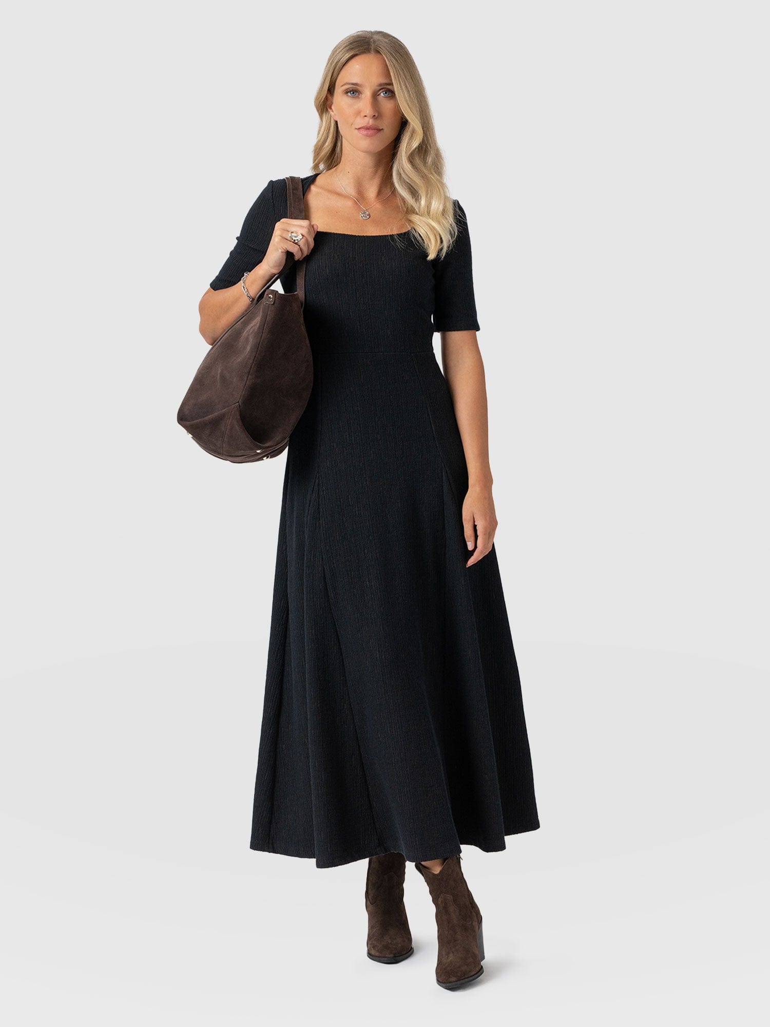 Akia Short Sleeve Dress - Black Textured - Women's Dresss | Saint + Sofia® EU